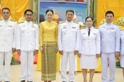 พิธีเจริญพระพุทธมนต์ ทำบุญตักบาตร ถวายเป็นพระราชกุศล ... พารามิเตอร์รูปภาพ 1